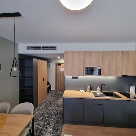 شقة Akvamarin Besenova Apartman المظهر الخارجي الصورة