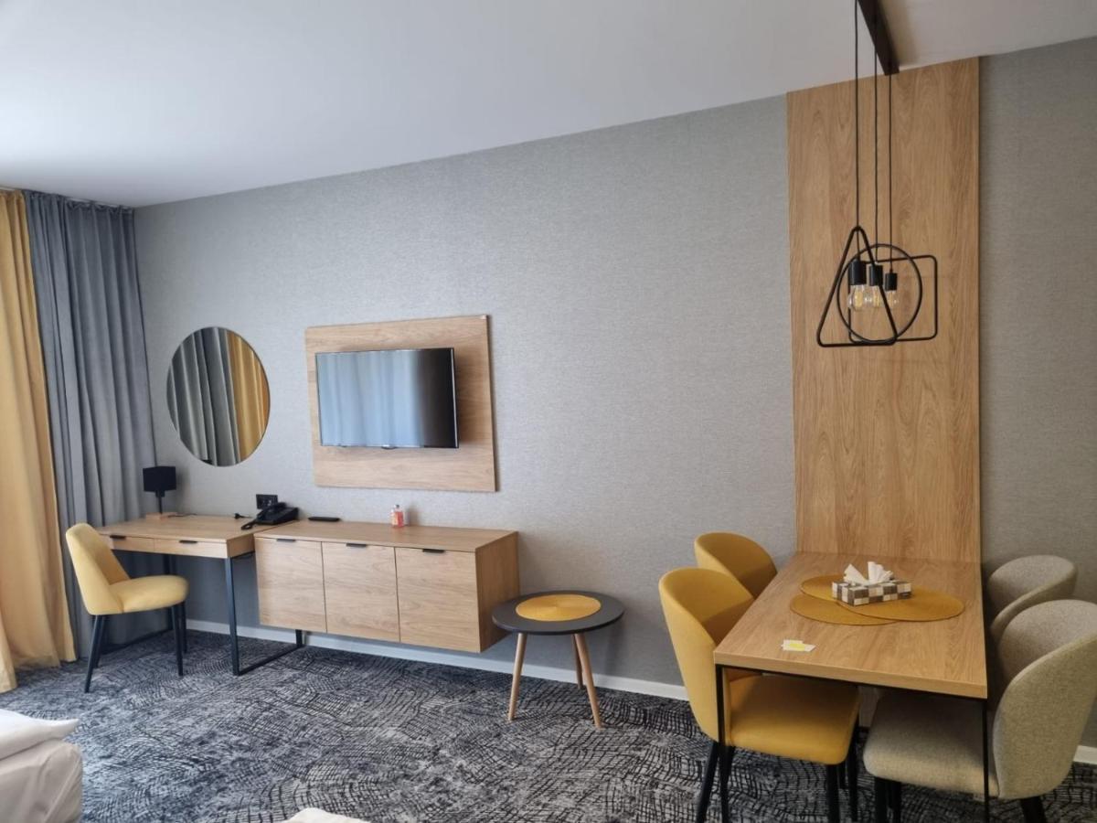 شقة Akvamarin Besenova Apartman المظهر الخارجي الصورة
