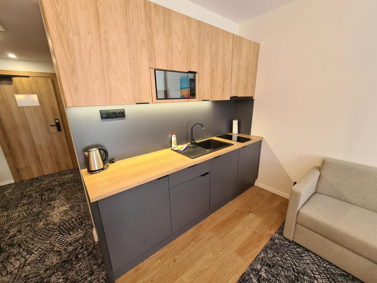 شقة Akvamarin Besenova Apartman المظهر الخارجي الصورة