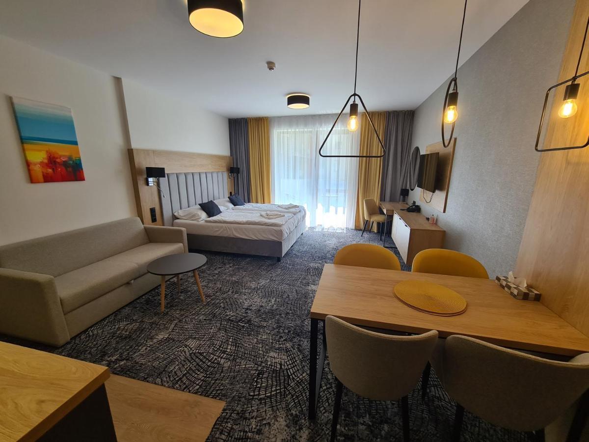 شقة Akvamarin Besenova Apartman المظهر الخارجي الصورة